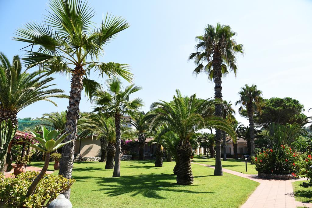 Baia Del Sole Resort Капо-Ватикано Экстерьер фото